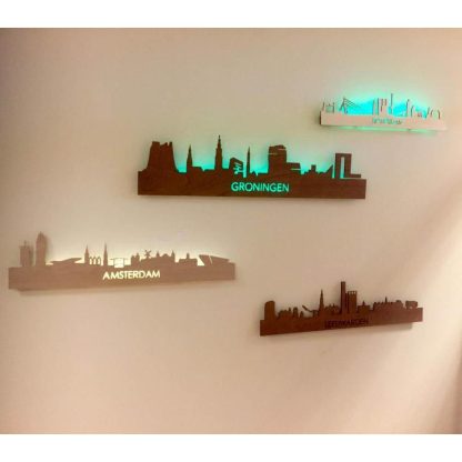 Skyline Alphen aan den Rijn Zwart houten cadeau decoratie relatiegeschenk van WoodWideCities