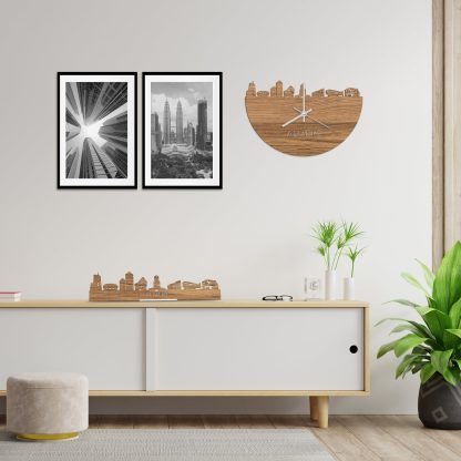 Skyline Klok Almere Eiken houten cadeau wanddecoratie relatiegeschenk van WoodWideCities