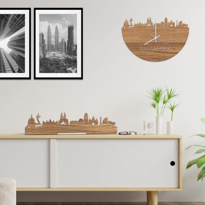 Skyline Klok Barcelona Eiken houten cadeau wanddecoratie relatiegeschenk van WoodWideCities