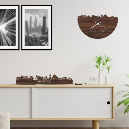 Skyline Klok Beverwijk Noten houten cadeau wanddecoratie relatiegeschenk van WoodWideCities