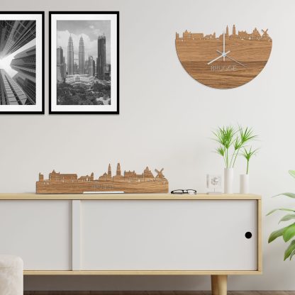 Skyline Klok Brugge Eiken houten cadeau wanddecoratie relatiegeschenk van WoodWideCities