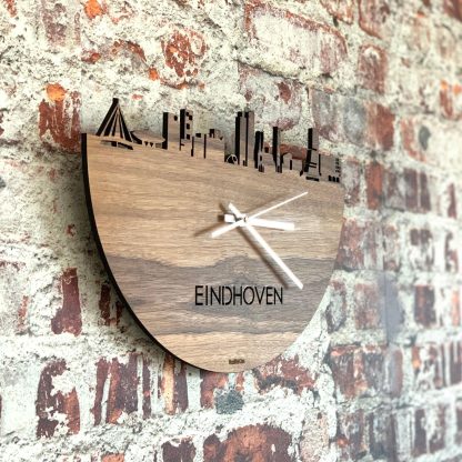 Skyline Klok Eindhoven Eiken Eiken houten cadeau wanddecoratie relatiegeschenk van WoodWideCities