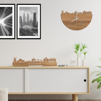 Skyline Klok Harderwijk Eiken houten cadeau wanddecoratie relatiegeschenk van WoodWideCities