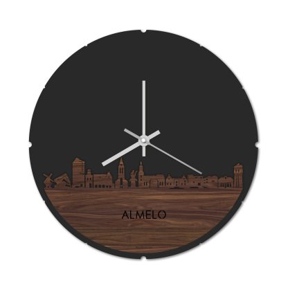 Skyline Klok Rond Almelo Noten houten cadeau decoratie relatiegeschenk van WoodWideCities