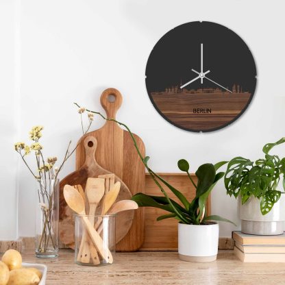 Skyline Klok Rond Berlijn Noten houten cadeau decoratie relatiegeschenk van WoodWideCities