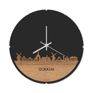 Skyline Klok Dokkum Eiken houten cadeau decoratie relatiegeschenk van WoodWideCities