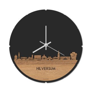 Skyline Klok Rond Hilversum Eiken houten cadeau decoratie relatiegeschenk van WoodWideCities