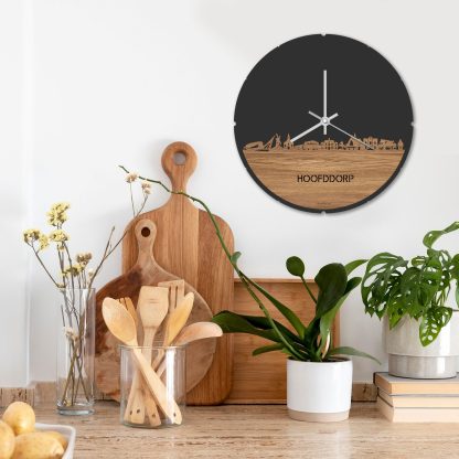 Skyline Klok Rond Hoofddorp Eiken houten cadeau decoratie relatiegeschenk van WoodWideCities